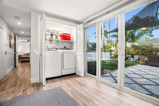 Luxury House for sale in Hollywood, 574 300 €, Photo 5