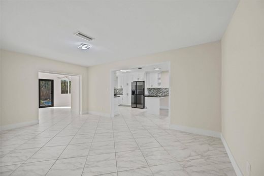 Luxury House for sale in Hollywood, 729 592 €, Photo 5