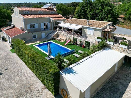 Maison de luxe à vendre à Loulé, 1 390 000 €, Photo 1