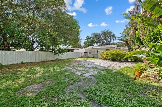 Luxury House for sale in Hollywood, 472 145 €, Photo 4