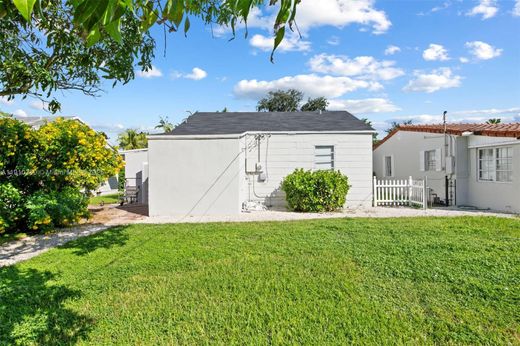 Luxury House for sale in Hollywood, 450 684 €, Photo 4