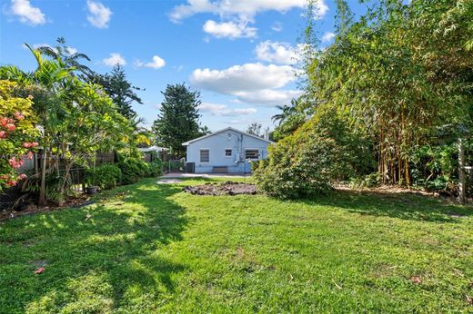 Luxury House for sale in Hollywood, 472 145 €, Photo 5