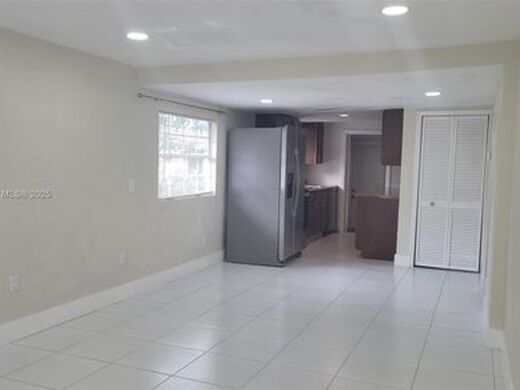 Luxury House for sale in Hollywood, 428 364 €, Photo 5