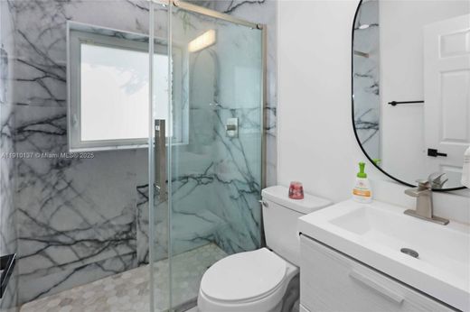 Luxury House for sale in Hollywood, 630 957 €, Photo 6