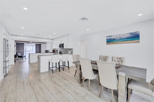 Luxury House for sale in Hollywood, 729 674 €, Photo 6