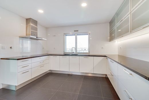 Appartement de luxe à vendre à Odivelas, 950 000 €, Photo 7