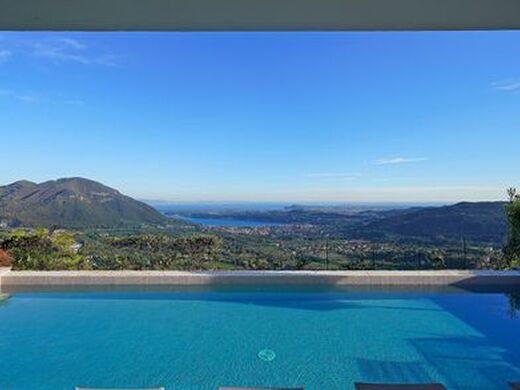 Luxury House for sale in Salò, 1 550 000 €, Photo 1