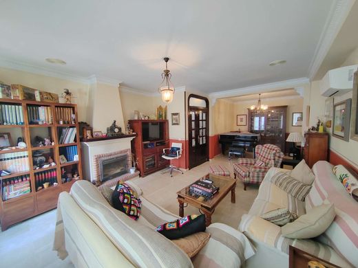 Luxury House for sale in Vélez-Málaga, 440 000 €, Photo 2