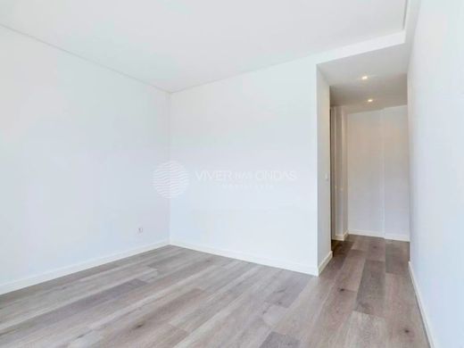 Luxury Apartment for sale in Seixal, 585 000 €, Photo 2