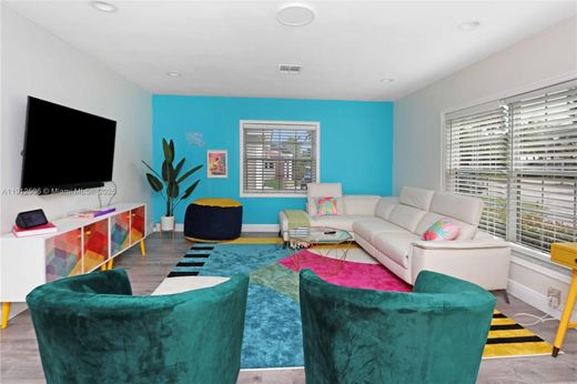 Luxury House for sale in Hollywood, 723 604 €, Photo 4