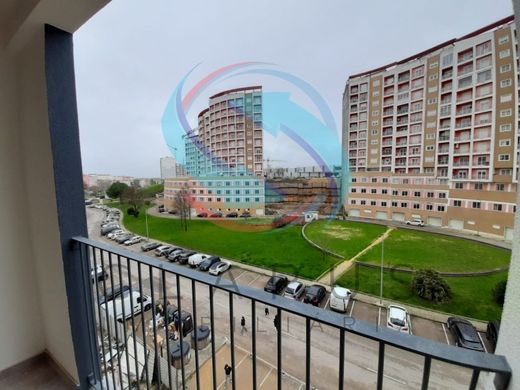 Appartement de luxe à vendre à Seixal, 435 000 €, Photo 2