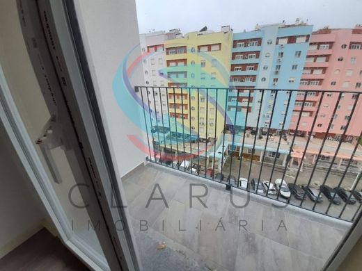 Luxury Apartment for sale in Seixal, 445 000 €, Photo 4