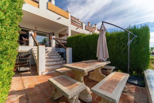 Maison de luxe à vendre à Marbella, 875 000 €, Photo 3