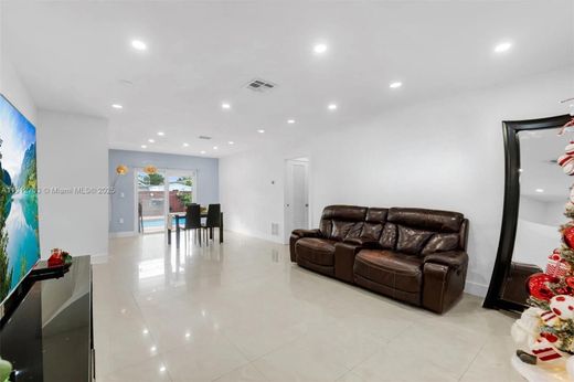 Luxury House for sale in Hollywood, 511 380 €, Photo 5