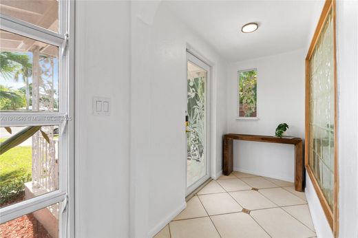 Luxury House for sale in Hollywood, 617 651 €, Photo 7