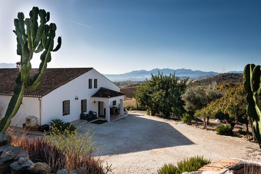 Luxury House for sale in Cártama, 550 000 €, Photo 1