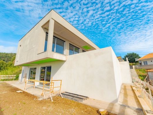 Luxury House for sale in Calheta, 1 300 000 €, Photo 1
