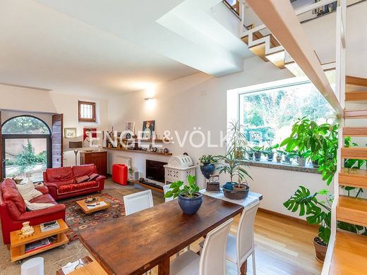 Luxury House for sale in Velletri, 650 000 €, Photo 1