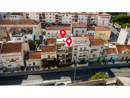 Luxury House for sale in Seixal, 690 000 €, Photo 3