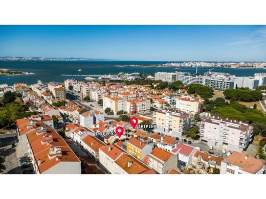 Luxury House for sale in Seixal, 690 000 €, Photo 5