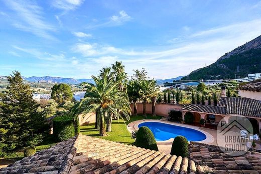 Luxury House for sale in Cocentaina, 695 000 €, Photo 1