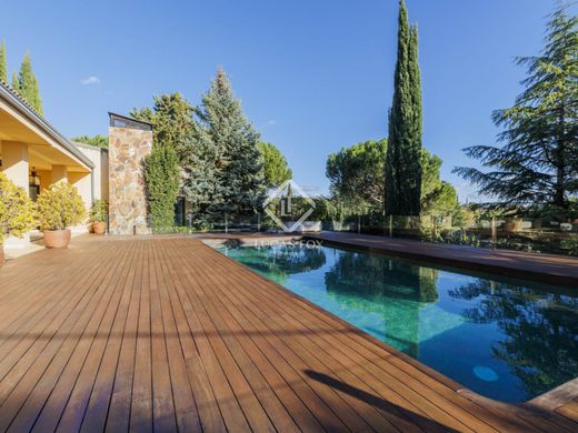 Luxury House for sale in Torrelodones, 1 690 000 €, Photo 3