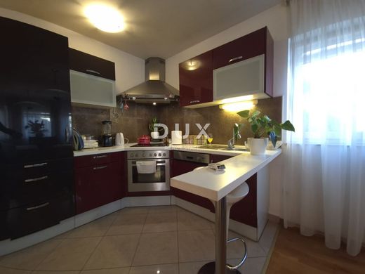 Maison de luxe à vendre à Zadar, 1 650 000 €, Photo 4