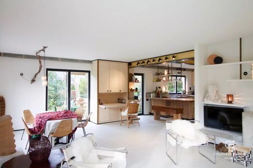Luxury House for sale in Sint-Genesius-Rode, 950 000 €, Photo 2