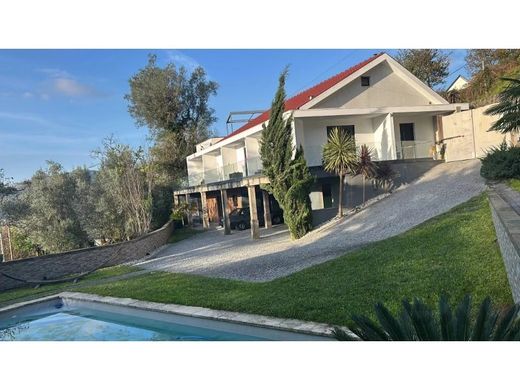 Luxury House for sale in Vila Verde, 510 000 €, Photo 1