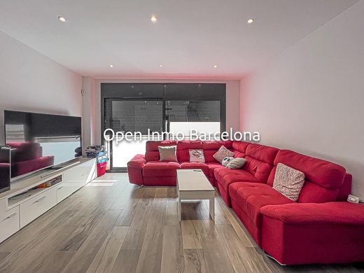 Maison de luxe à vendre à Vilanova I la Geltrú, 675 000 €, Photo 1