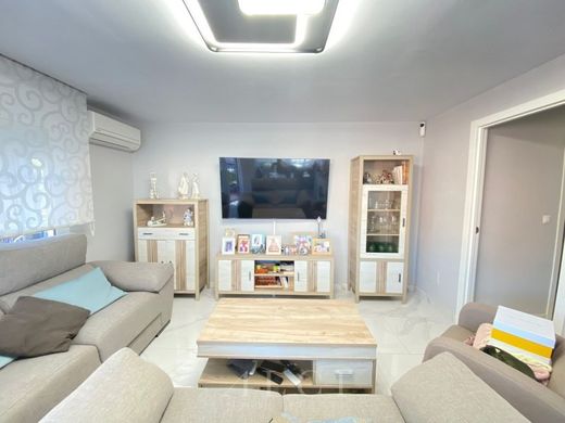 Luxury Apartment for sale in Vélez-Málaga, 412 000 €, Photo 2