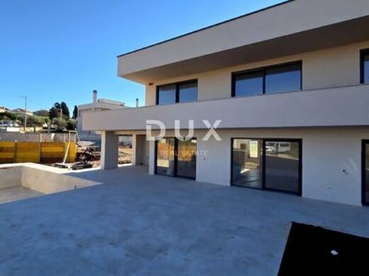 Maison de luxe à vendre à Porec, 1 190 000 €, Photo 2