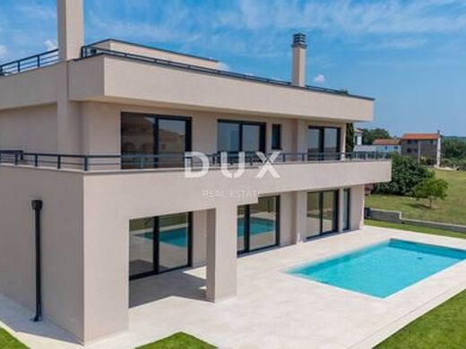 Maison de luxe à vendre à Porec, 920 000 €, Photo 5