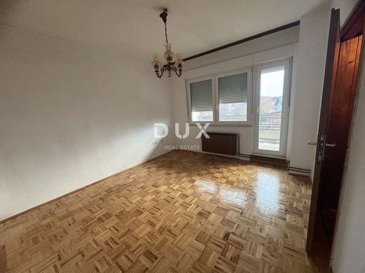 Maison de luxe à vendre à Zagreb, 500 000 €, Photo 6