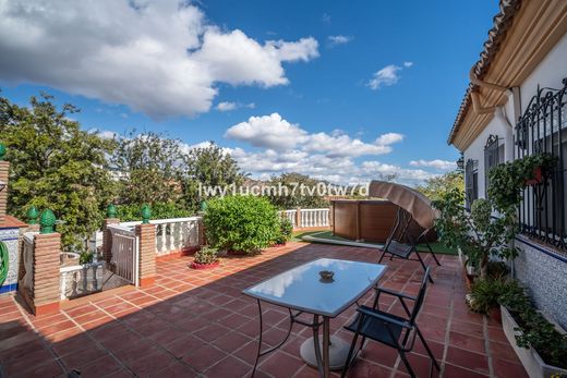 Luxury House for sale in Málaga, 1 090 000 €, Photo 2