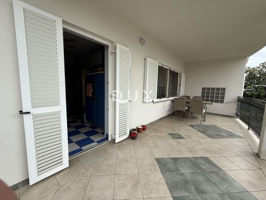 Luxury House for sale in Rijeka, 510 000 €, Photo 5