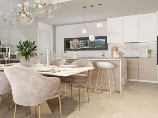 Luxury Apartment for sale in Benahavís, 1 550 000 €, Photo 5