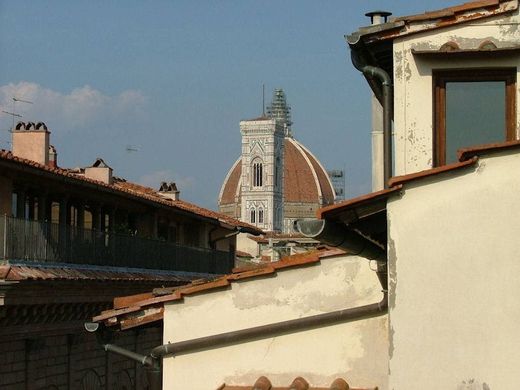 Luxury Apartment for sale in Florence, 1 850 000 €, Photo 1