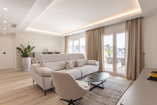 Luxury Apartment for sale in Nueva Andalucia, 1 690 000 €, Photo 2
