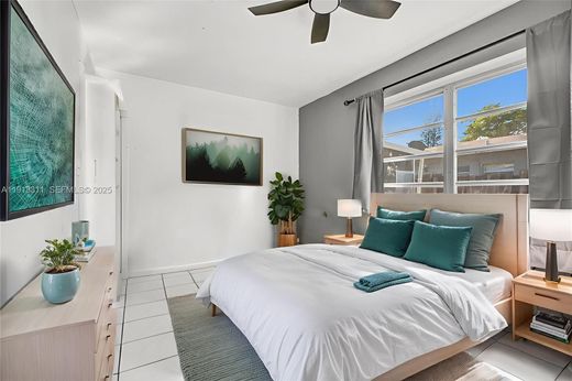 Luxury House for sale in Hollywood, 794 061 €, Photo 3