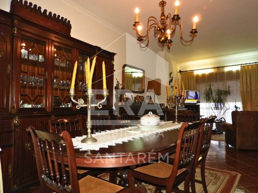 Maison de luxe à vendre à Santarém, 425 000 €, Photo 3