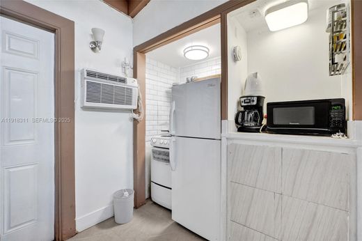 Luxury House for sale in Hollywood, 794 061 €, Photo 5