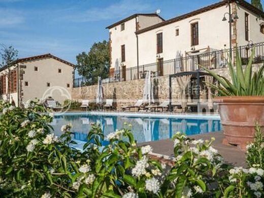 Luxury House for sale in Palaia, 2 250 000 €, Photo 1