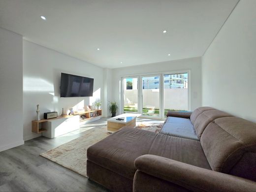 Maison de luxe à vendre à Loures, 630 000 €, Photo 2