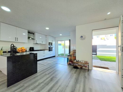 Maison de luxe à vendre à Loures, 630 000 €, Photo 7