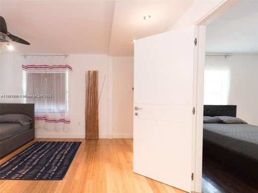 Luxury House for sale in Hollywood, 529 204 €, Photo 4