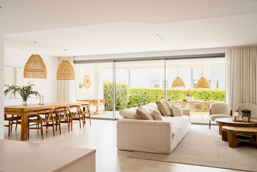 Luxury Apartment for sale in Marbella Del Este, 1 550 000 €, Photo 5