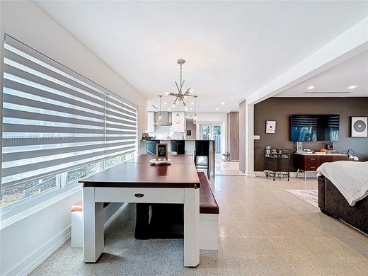 Luxury House for sale in Hollywood, 676 025 €, Photo 5