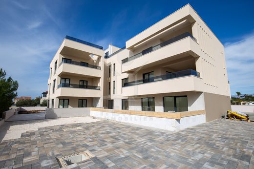 Appartement de luxe à vendre à Privlaka, 490 000 €, Photo 1