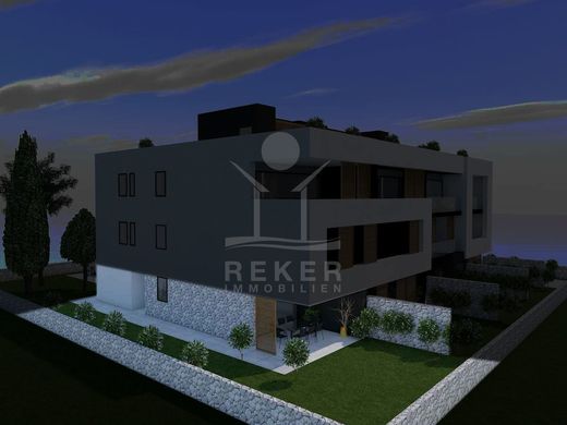 Luxury Apartment for sale in Privlaka, 364 000 €, Photo 1
